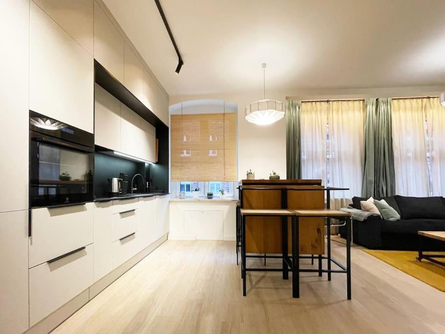 Nikiszowiec - Modern Silesian Apartment Катовице Экстерьер фото